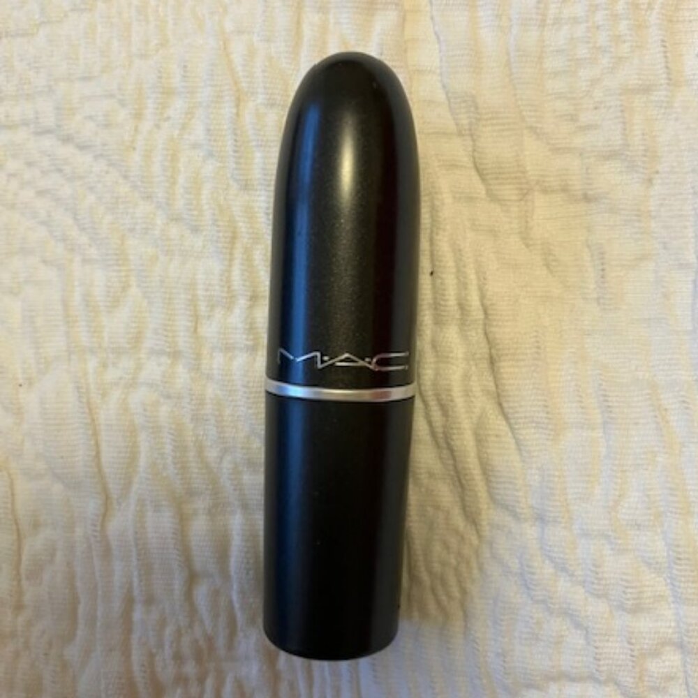 MAC Lipstick in Ruby Woo
